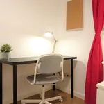 Rent a room in Madrid