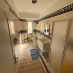 Rent 5 bedroom apartment of 140 m² in Crotone