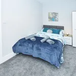 Rent 4 bedroom house in Stoke-on-Trent