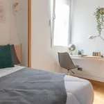 Rent 5 bedroom apartment in Madrid