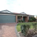 Rent 3 bedroom house in Cranbourne North