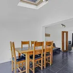 Rent 5 bedroom flat in South East England