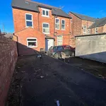 Rent 7 bedroom house in East Midlands