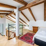 Pronajměte si 3 ložnic/e byt o rozloze 107 m² v Prague