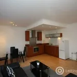 Rent 2 bedroom flat in Glasgow