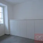 Pronajměte si 4 ložnic/e byt o rozloze 126 m² v Prague