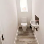 Rent 4 bedroom house in East Midlands