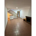 Alquilo 3 dormitorio apartamento de 174 m² en Almeria