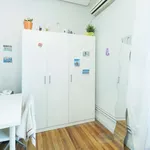 Rent a room of 250 m² in madrid