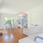 Rent 8 bedroom house of 320 m² in Roma