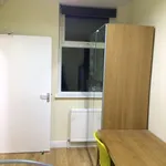 Rent 2 bedroom flat in Leicester