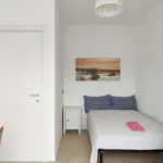 Rent a room in milan