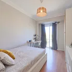 Rent a room of 140 m² in Lisboa