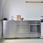 Appartement de 420 m² avec 1 chambre(s) en location à Paris