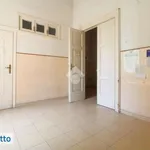 Rent 5 bedroom apartment of 140 m² in Naples