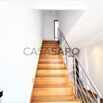 Rent 3 bedroom house of 351 m² in Leiria