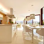 Rent 7 bedroom house of 1000 m² in Marbella