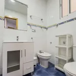 Rent 3 bedroom apartment of 60 m² in barcelona