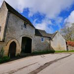 Rent 5 bedroom house in Cotswold District