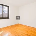 Rent 3 bedroom apartment in New York