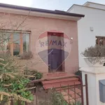 Rent 3 bedroom house of 107 m² in Noicattaro