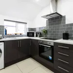 Rent 2 bedroom apartment of 78 m² in Cardiff