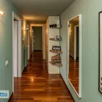 Affitto 3 camera appartamento di 130 m² in Milan