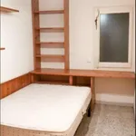 Rent 3 bedroom apartment in Barcelona