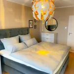 Rent a room of 80 m² in Frankfurt am Main