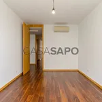 Rent 3 bedroom apartment of 126 m² in Loures