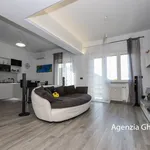 Rent 6 bedroom apartment of 110 m² in Genoa