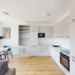 Pronajměte si 3 ložnic/e byt o rozloze 87 m² v Prague