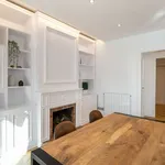 Rent 4 bedroom apartment in barcelona