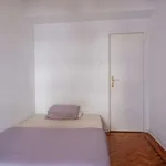 Rent a room in lisbon