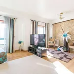 Rent a room of 230 m² in lisbon