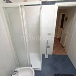 Rent 4 bedroom apartment of 70 m² in Adria