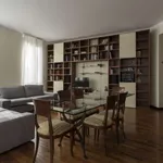 Rent 3 bedroom apartment of 140 m² in milan