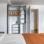 Miete 2 Schlafzimmer wohnung von 61 m² in Zürich