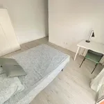 Rent a room of 90 m² in Madrid