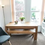 Rent 3 bedroom flat in Leeds