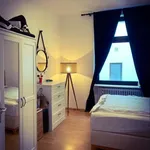 Rent a room of 100 m² in Frankfurt am Main