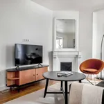 Rent 2 bedroom apartment of 65 m² in paris