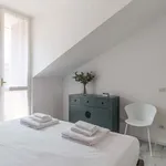 Rent 2 bedroom apartment of 55 m² in Milan