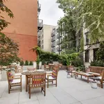 Rent 2 bedroom apartment in Manhattan