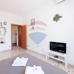 Rent 2 bedroom house of 70 m² in Roma