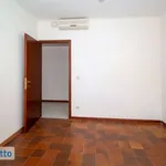 Affitto 5 camera appartamento di 130 m² in Rome