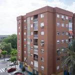 Rent a room of 98 m² in valencia