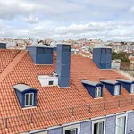 Rent a room of 120 m² in lisbon