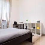 Rent 2 bedroom apartment in Milan