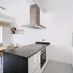 Appartement de 152 m² avec 5 chambre(s) en location à Paris